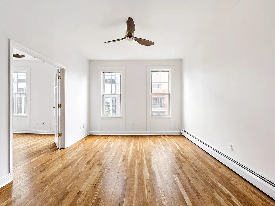206 Montrose Ave #4A