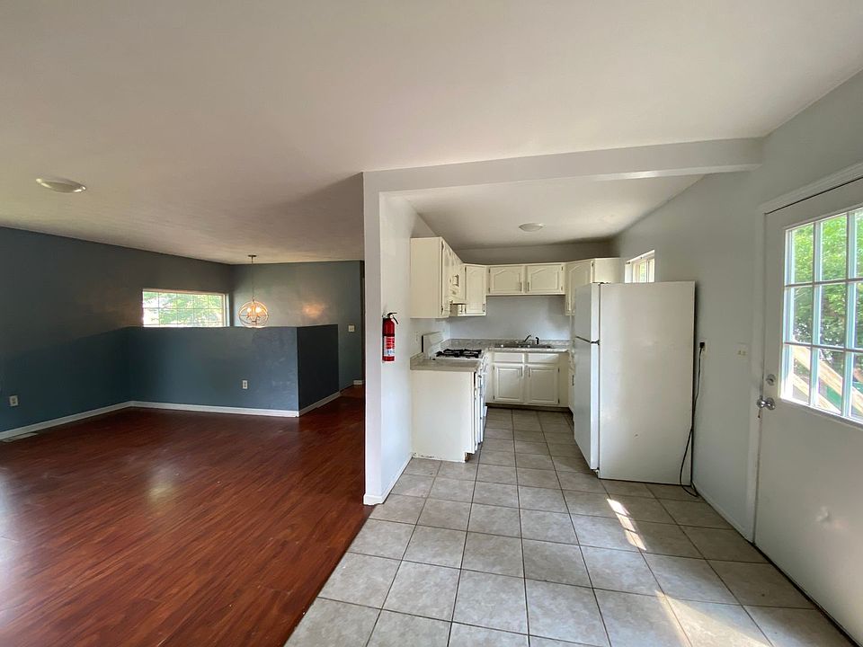 1st image of 1113 Kimbark Ave