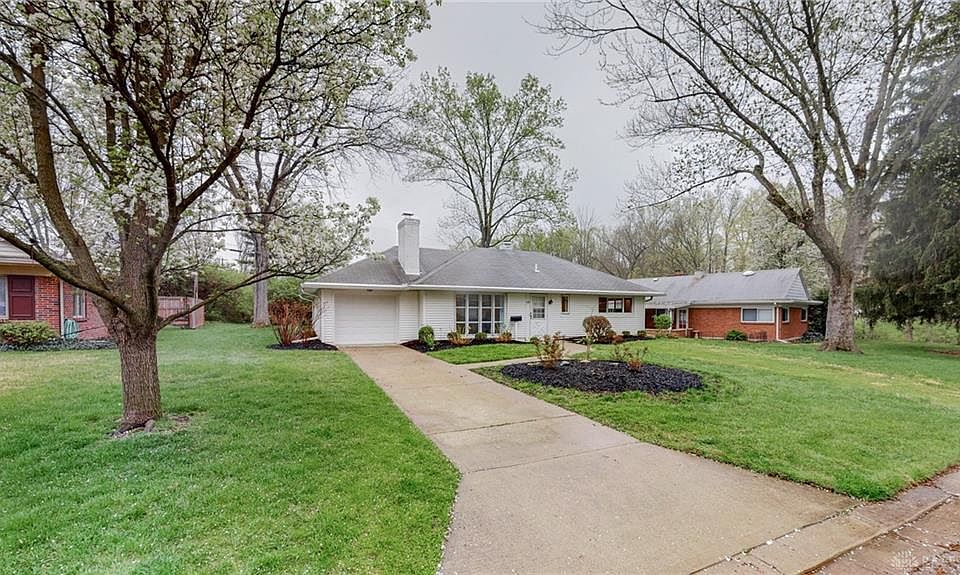 1st image of 146 Foxridge Dr