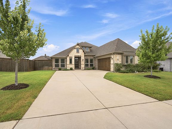 2nd image of 466 Summer Grove Dr
