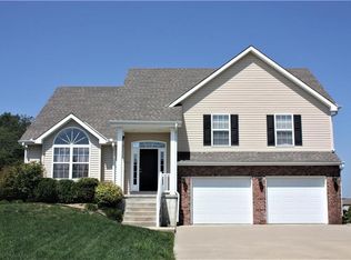 3801 Tierney Ct, Saint Joseph, MO 64506