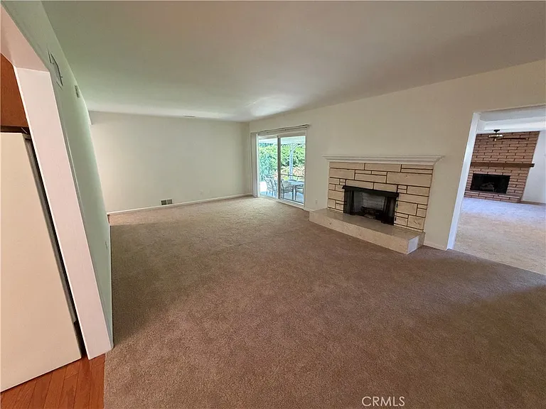 2680 N Canal St — Photo 17