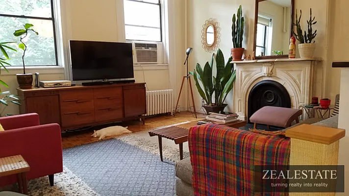Rented by ZealEstate Group Inc | media 34