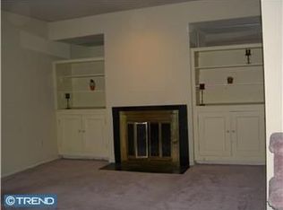 409 Regency Mnr, Ardmore, PA 19003