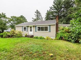 1195 Shawsheen St, Tewksbury, MA 01876