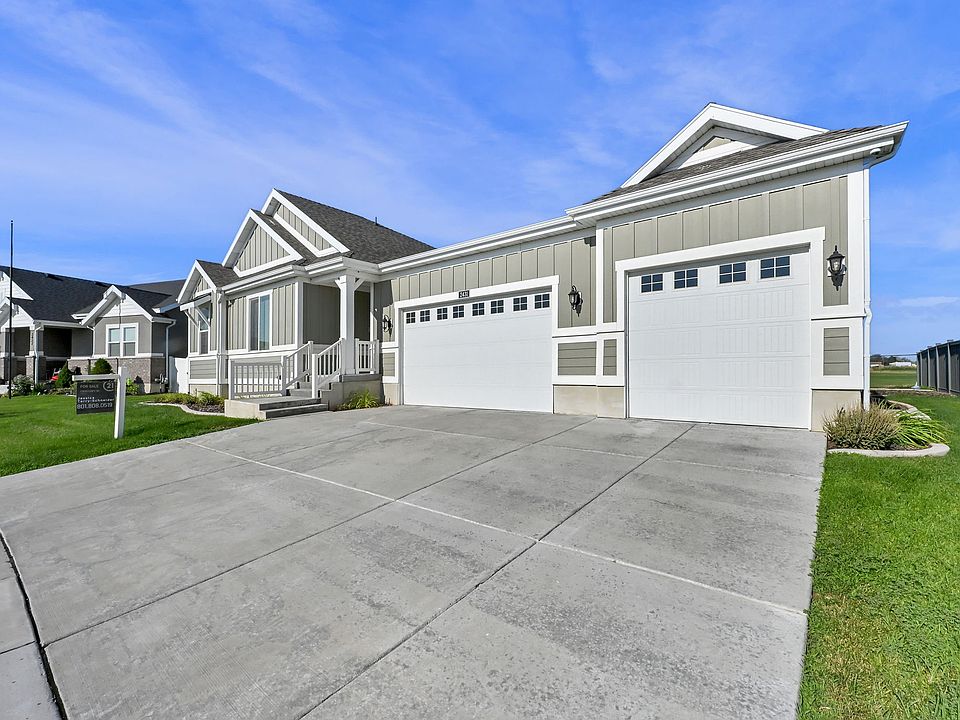 1st image of 2431 N Hooded Crane Cir
