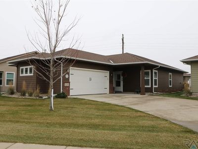 3136 S Sandlot Ave, Sioux Falls, SD, 57110
