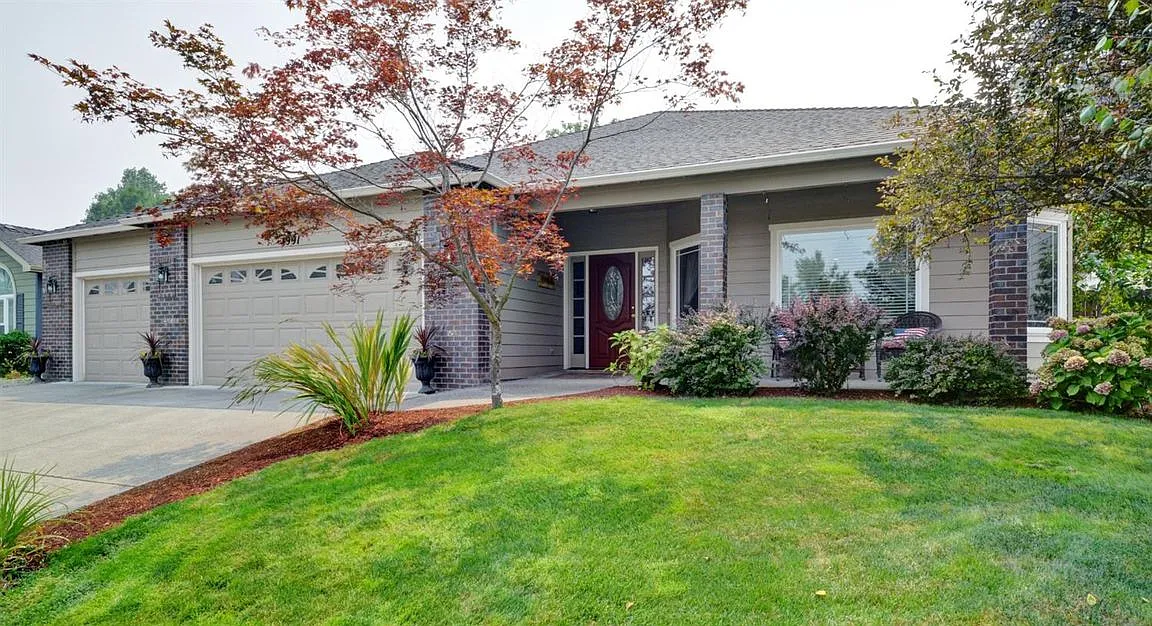 1991 Woodside Dr photo 1