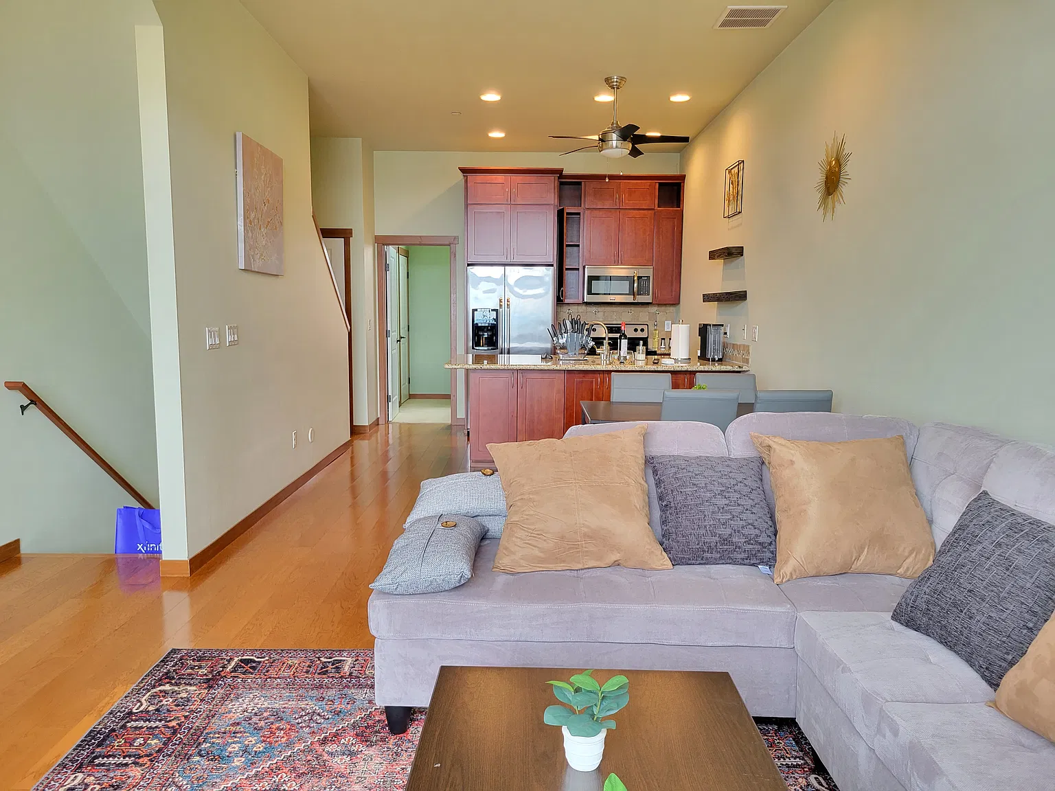 Lincoln Square Townhomes — Photo 2