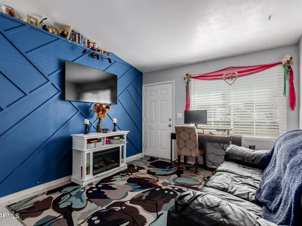 460 N 104TH Street, Mesa, AZ 85207