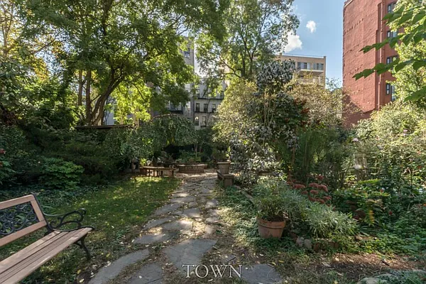 Rented by Town Residential | media 47