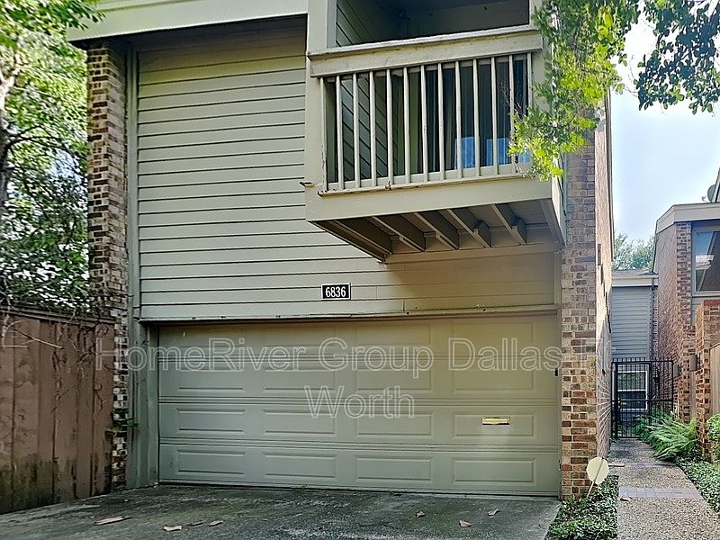 1st image of 6836 E Northwest Hwy