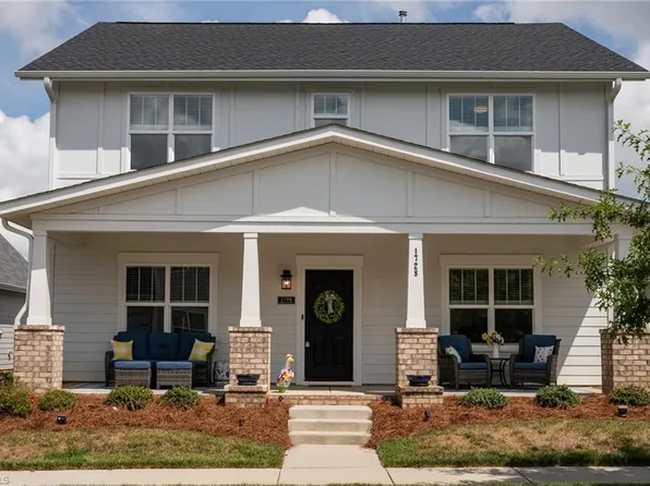 1728 Eastover Dr, Kernersville, NC 27284