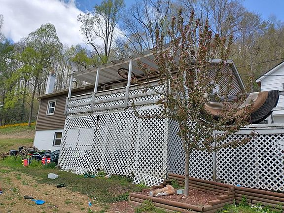 3rd image of 199 Lee Ct