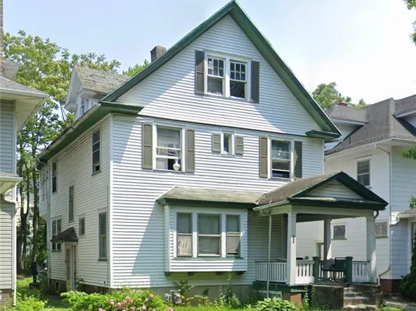 144 Rugby Ave, Rochester, NY 14619