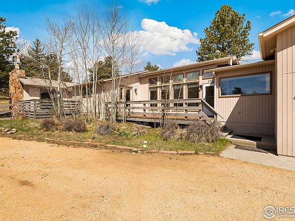 3rd image of 221 Granite Ln