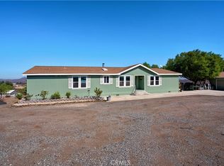 21410 Scenic Crest Dr, Lake Elsinore, CA 92530