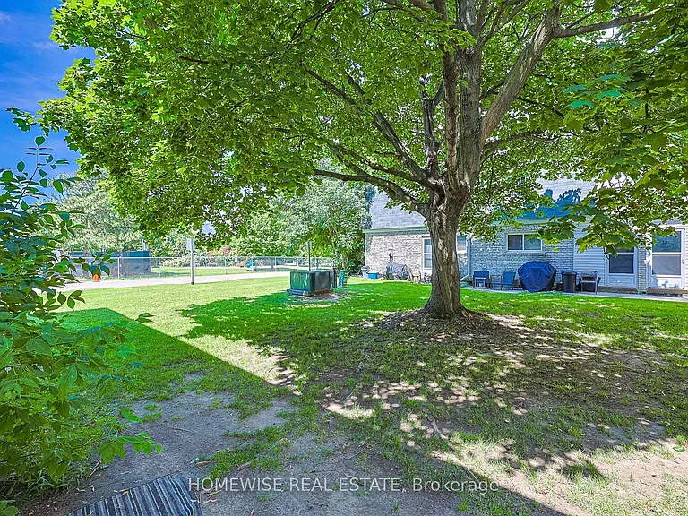 1350 Winding Trl #20 — Photo 40