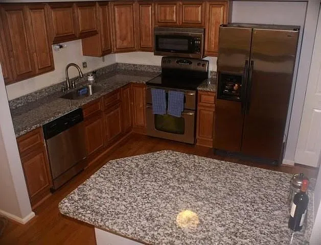 1118 Floyd Pl — Photo 1