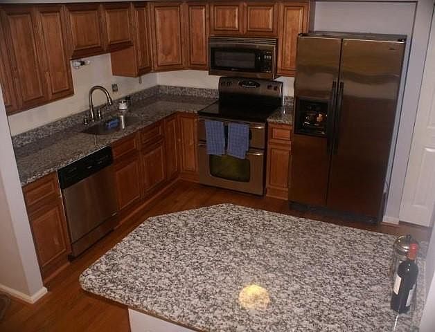1st image of 1118 Floyd Pl