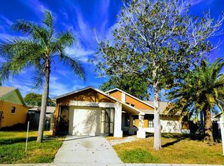 1230 Persimmon Dr, Holiday, FL 34691