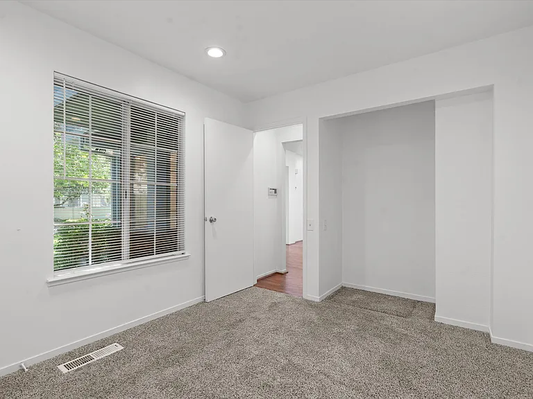 7273 Blue Falls Cir — Photo 25