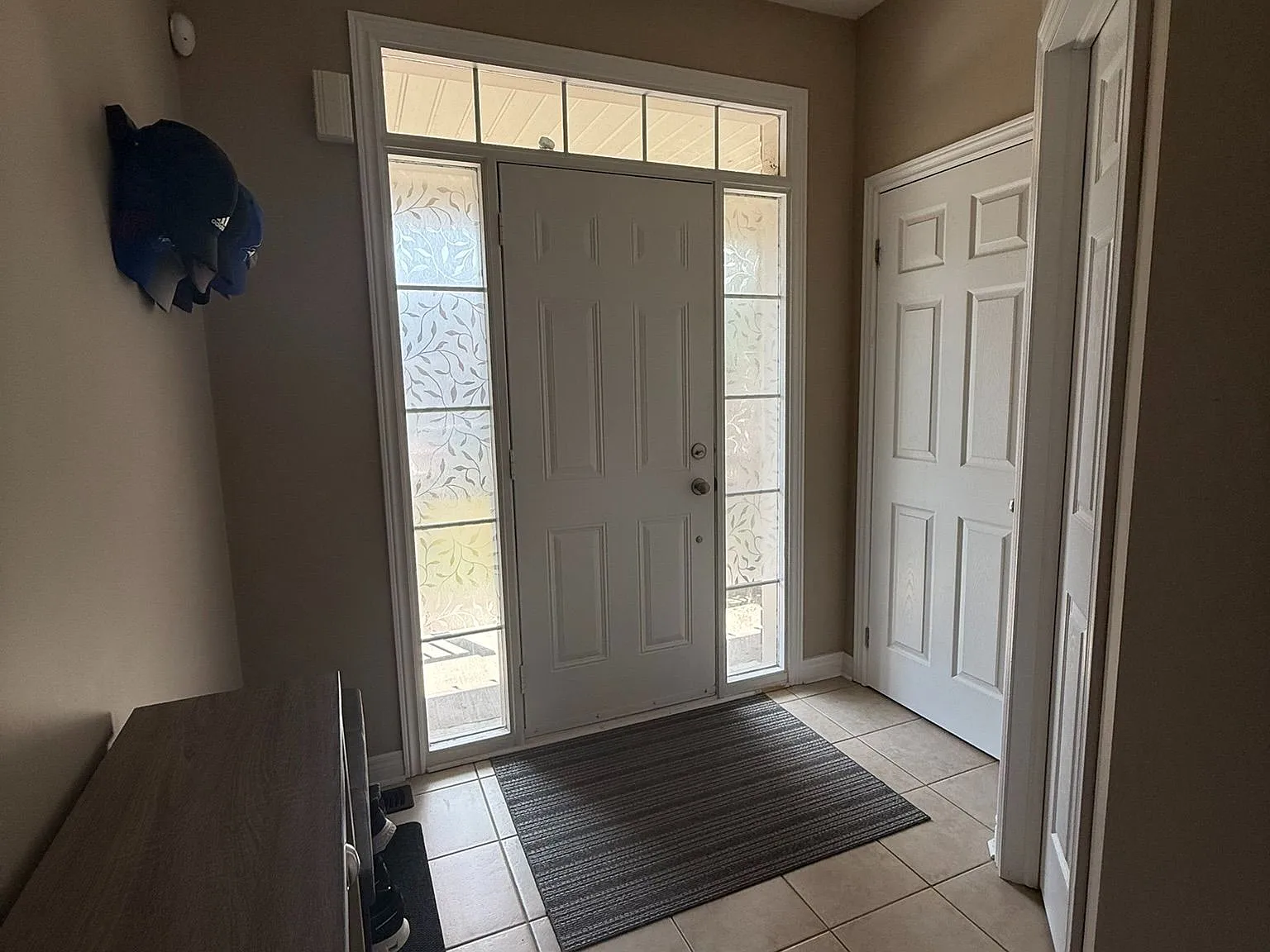 3 bed, $3,000 — Photo 3