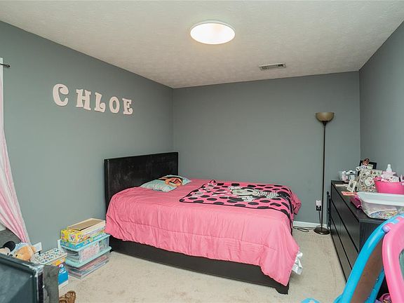 5th image of 5681 Valley Brook Ln