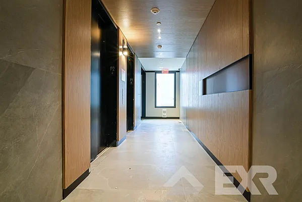 Rented by EXR | media 10