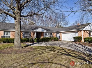 1290 Oak Ridge Rd, Barrington, IL 60010