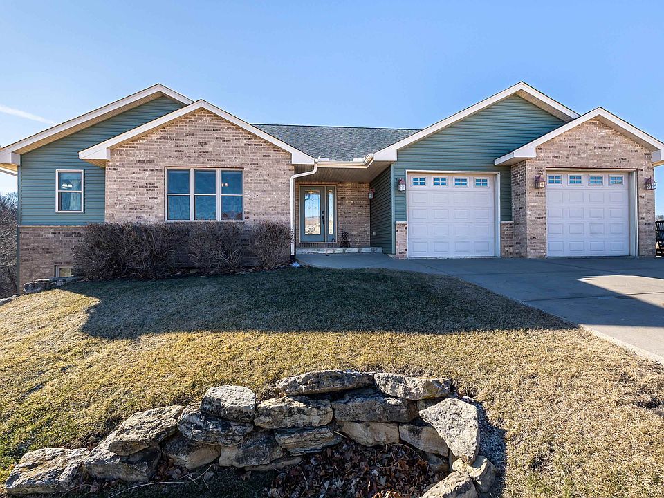 1st image of 324 Diamond Oaks Dr