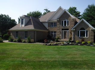 7341 Hunters Trl, Painesville, OH 44077