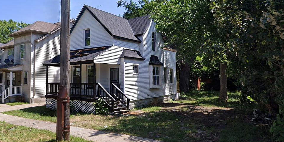 1st image of 1265 E 81st St