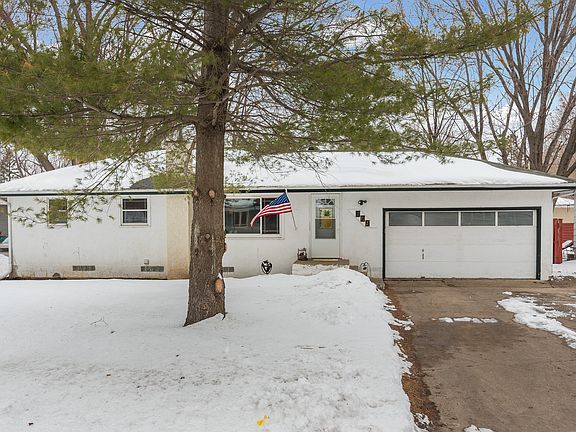 2nd image of 679 Janesville St NE