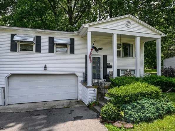 3871 S Schenley Ave, Youngstown, OH 44511
