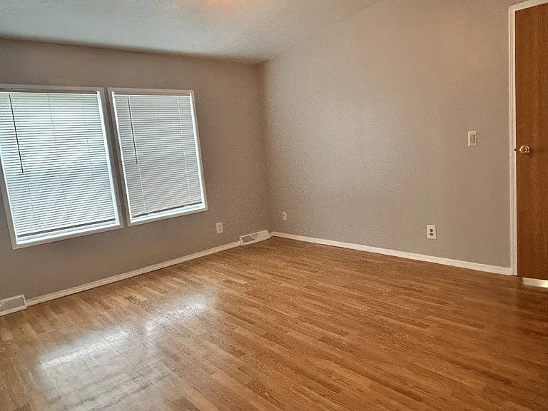 5024 Shamrock Way — Photo 14