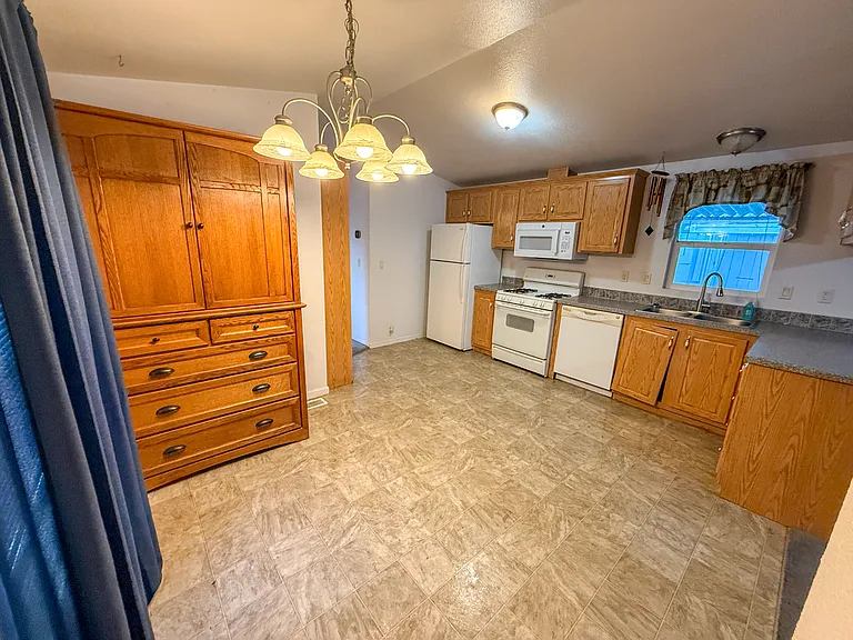 13955 W Walnut Grove Rd #21 — Photo 2