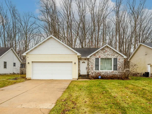 611 E Clay St, New Buffalo, MI 49117