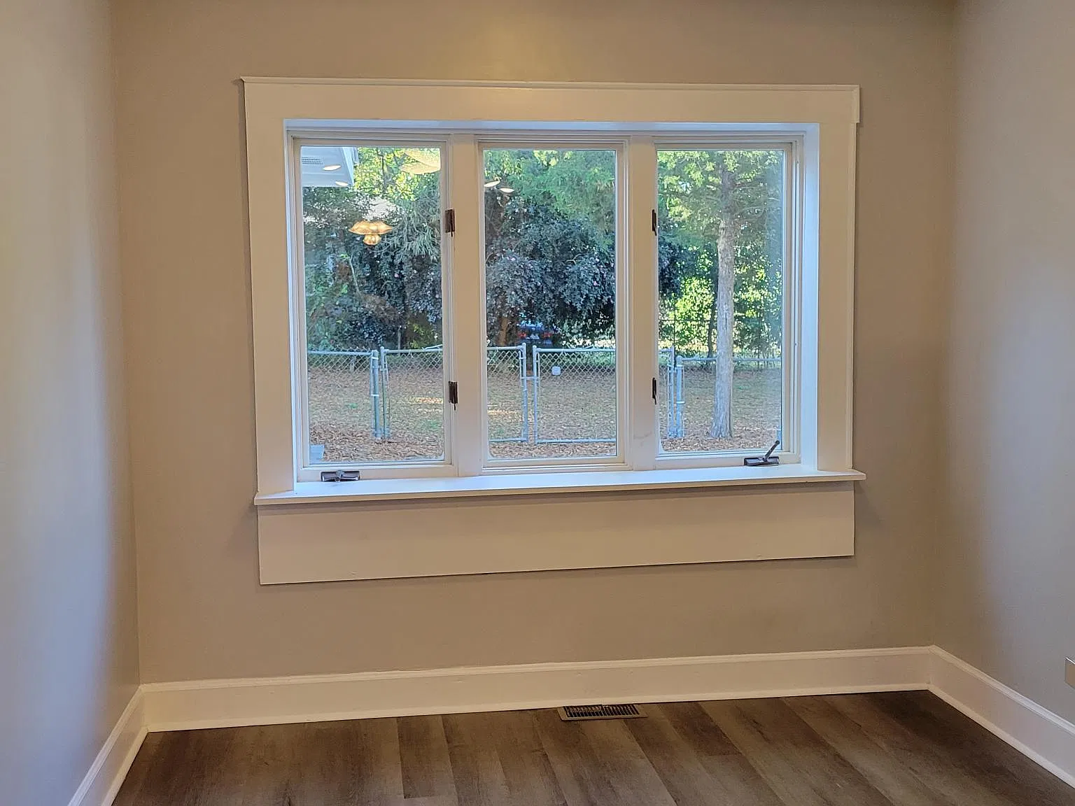 4 bed, 1392 sqft, $1,650 — Photo 3