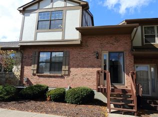 32 Fairgreen Cir, Fairfield, OH