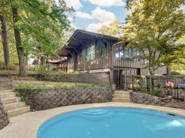 5650 S Woodcliffe Drive, Springfield, MO 65804