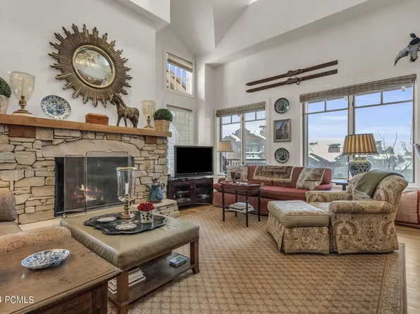 7715 Village Way #406, Park City, UT 84060
