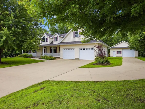 2675 Madison Ln, Urbana, IA 52345
