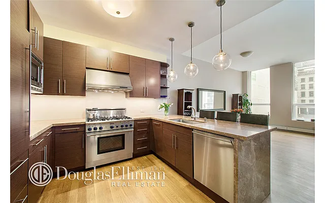 Sold by Douglas Elliman | media 27