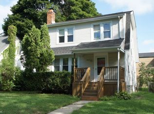 802 Menominee Rd, Pontiac, MI 48341