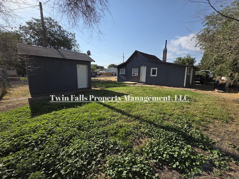 1st image of 1246 1/2 8th Ave E
