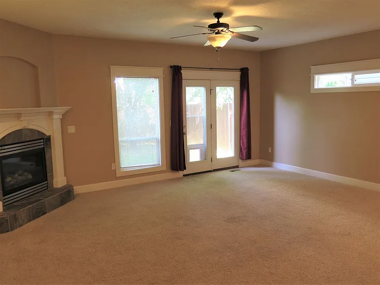 2123 S Dorothy Ave — Photo 12