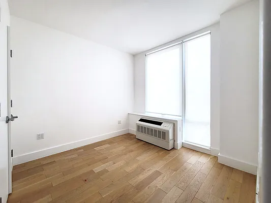 Rented by Modern Spaces | media 9