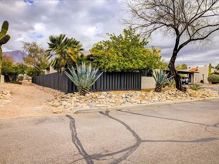5412 N La Casita Dr — Photo 5