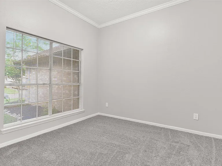 16010 Cedar Gully Dr — Photo 7